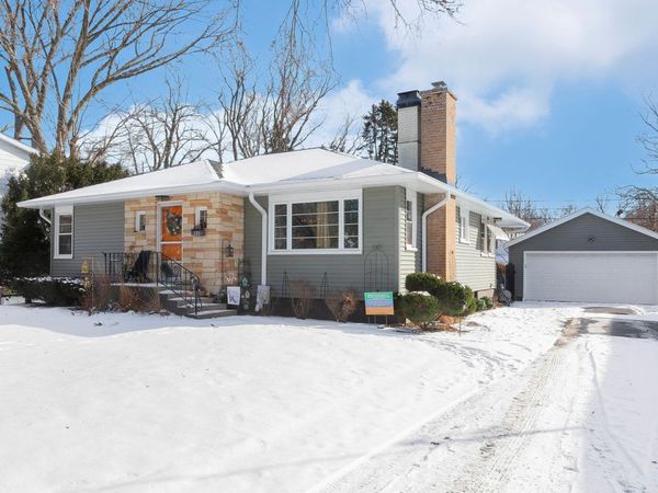 121 Pomeroy Avenue, Crystal Lake, IL 60014