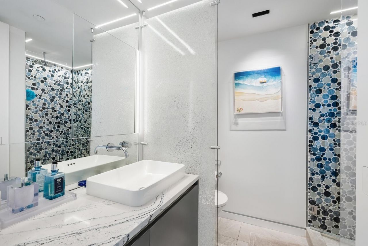 1255 N Gulfstream Avenue, Unit 607, Sarasota, FL 34236 Photo