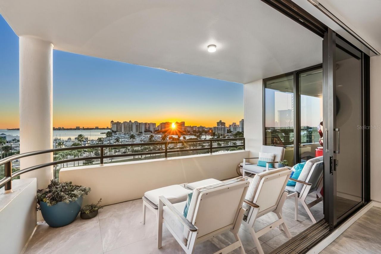 1255 N Gulfstream Avenue, Unit 607, Sarasota, FL 34236 Photo