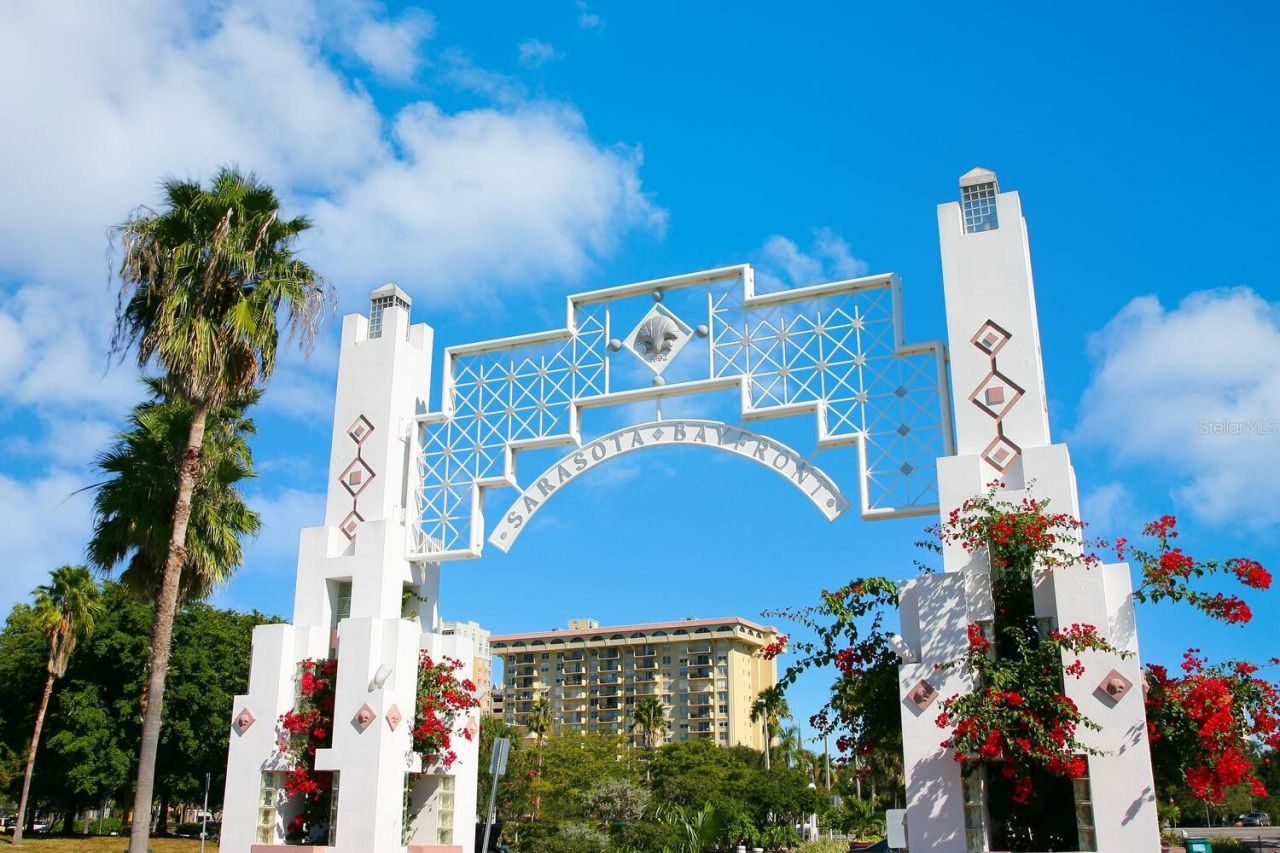 1255 N Gulfstream Avenue, Unit 607, Sarasota, FL 34236 Photo