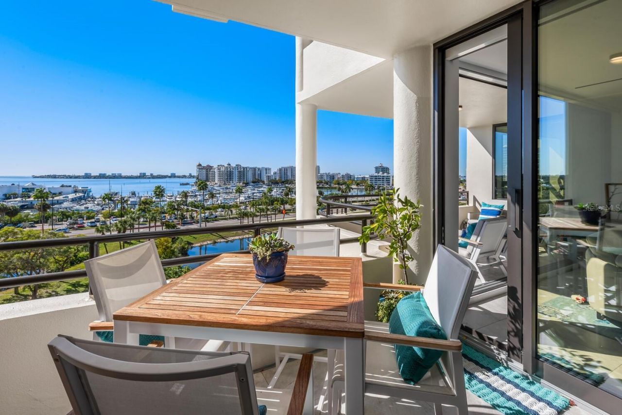 1255 N Gulfstream Avenue, Unit 607, Sarasota, FL 34236 Photo