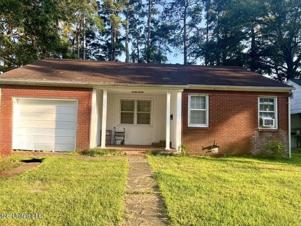 87 Dean Drive, Grenada, MS 38901