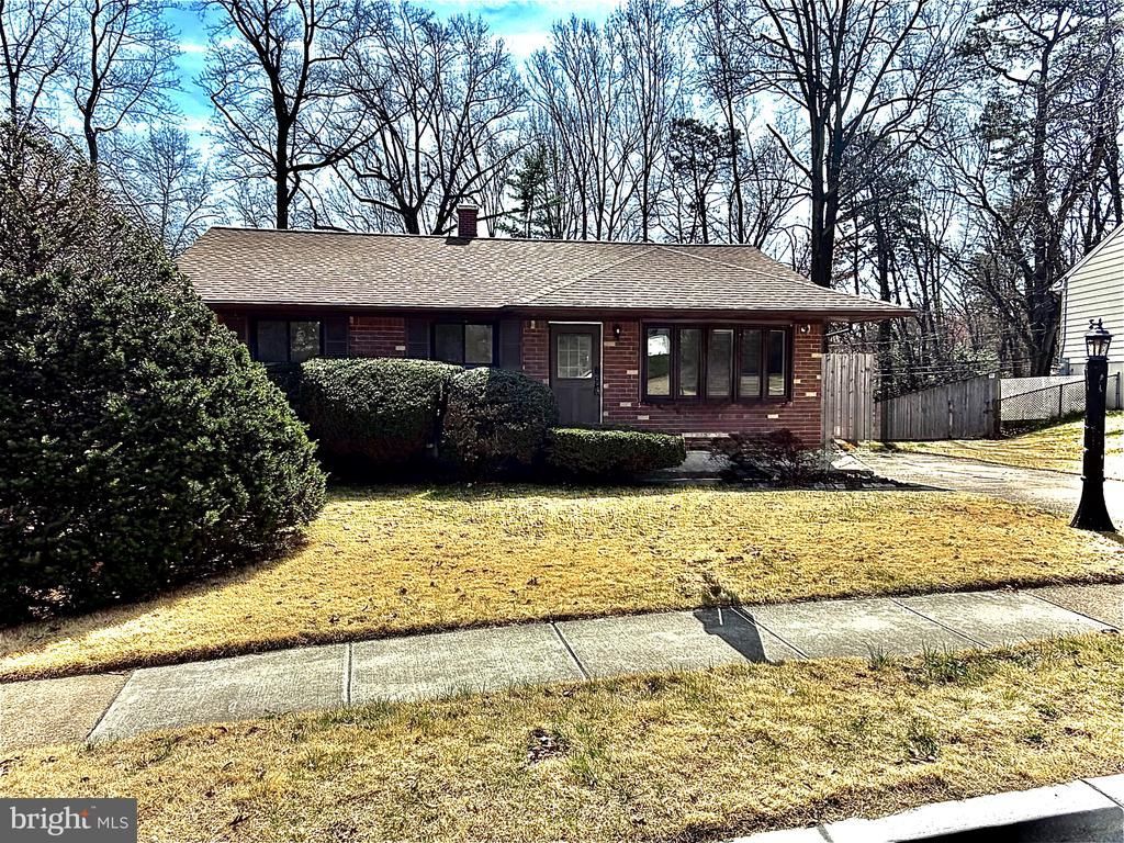 545 Crestpark Drive, Glen Burnie, MD 21061 Main Photo