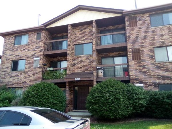 9041 W Orland Court, Unit 203, Orland Park, IL 60462