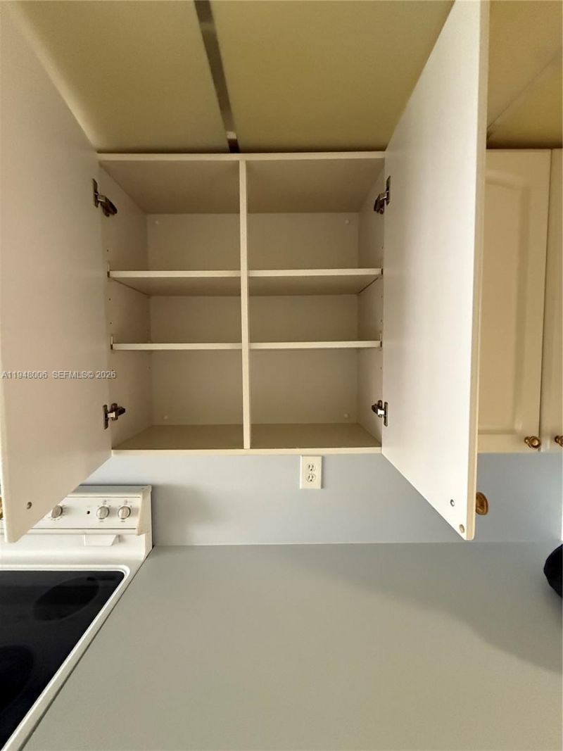 210 174th St, Unit 2110, Sunny Isles Beach, FL 33160 Photo