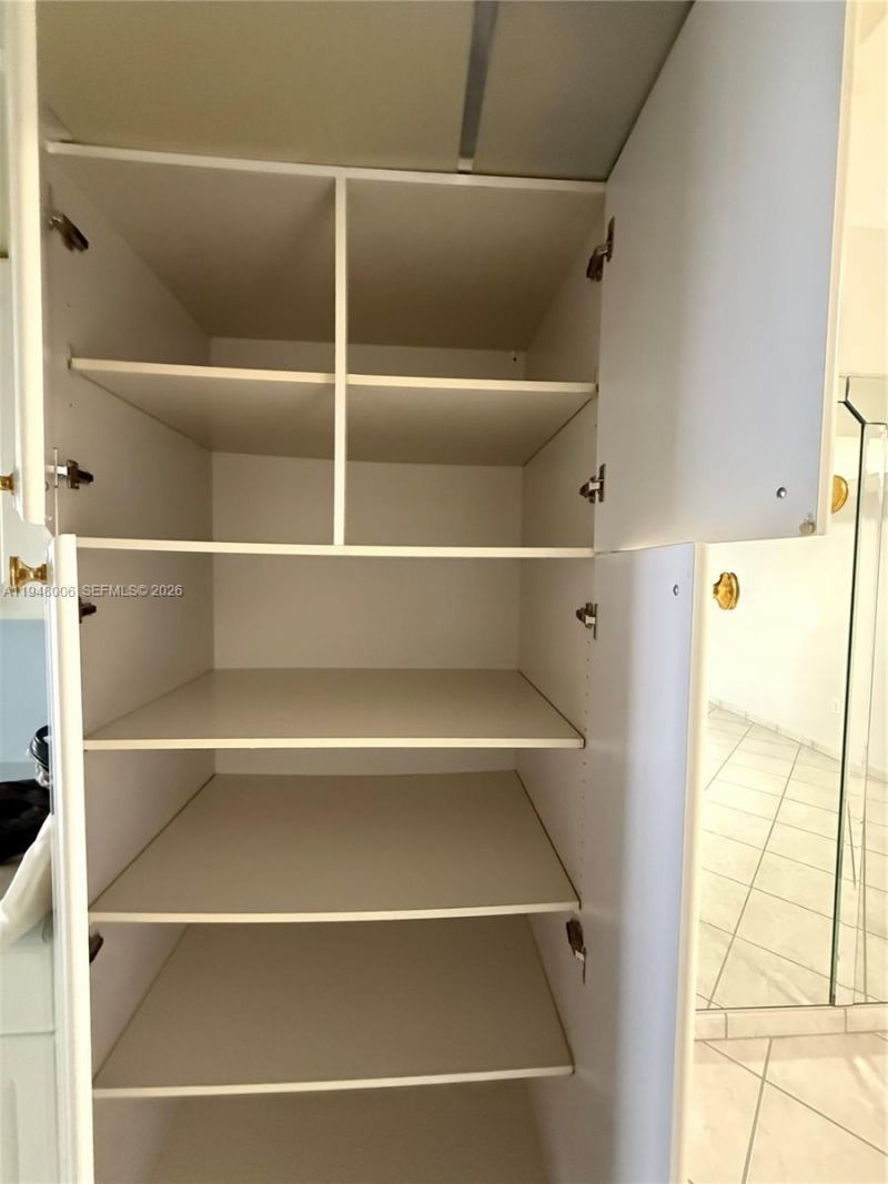 210 174th St, Unit 2110, Sunny Isles Beach, FL 33160 Photo