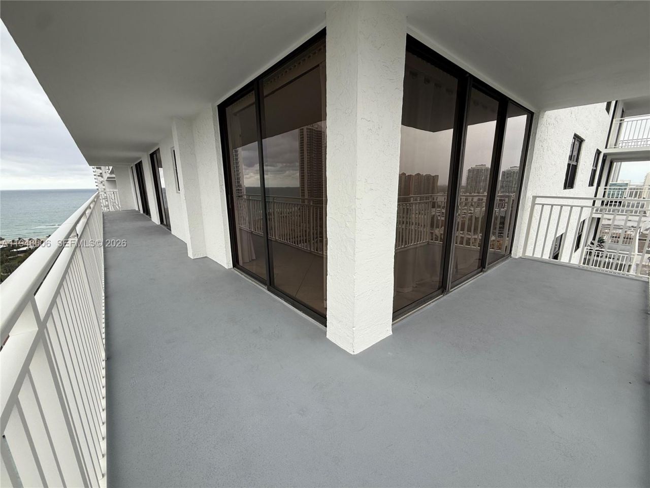 210 174th St, Unit 2110, Sunny Isles Beach, FL 33160 Photo