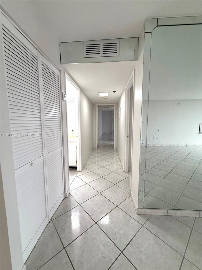 210 174th St, Unit 2110, Sunny Isles Beach, FL 33160 Photo
