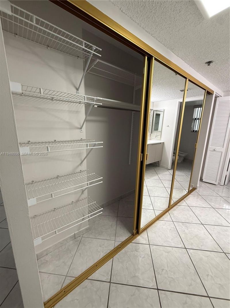 210 174th St, Unit 2110, Sunny Isles Beach, FL 33160 Photo