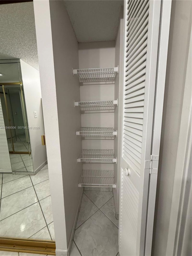 210 174th St, Unit 2110, Sunny Isles Beach, FL 33160 Photo