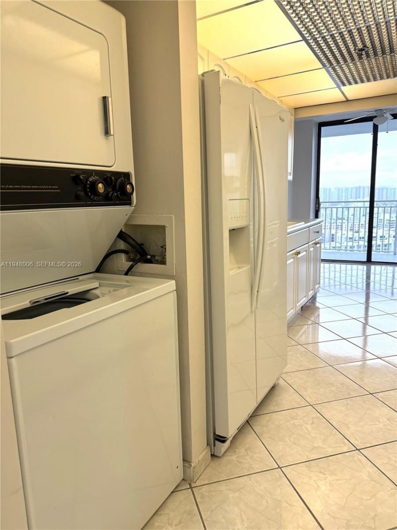 210 174th St, Unit 2110, Sunny Isles Beach, FL 33160 Photo