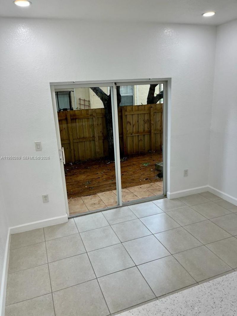 1651 SE 28th Ct , Unit 105, Homestead, FL 33035 Photo