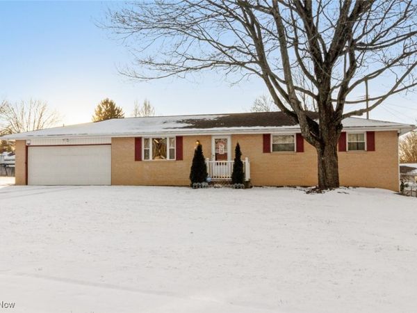 557 Windamere Avenue NW, Massillon, OH 44646
