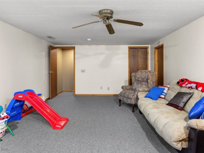 557 Windamere Avenue NW, Massillon, OH 44646 Photo 23