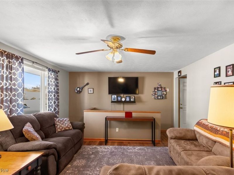 557 Windamere Avenue NW, Massillon, OH 44646 Photo 9