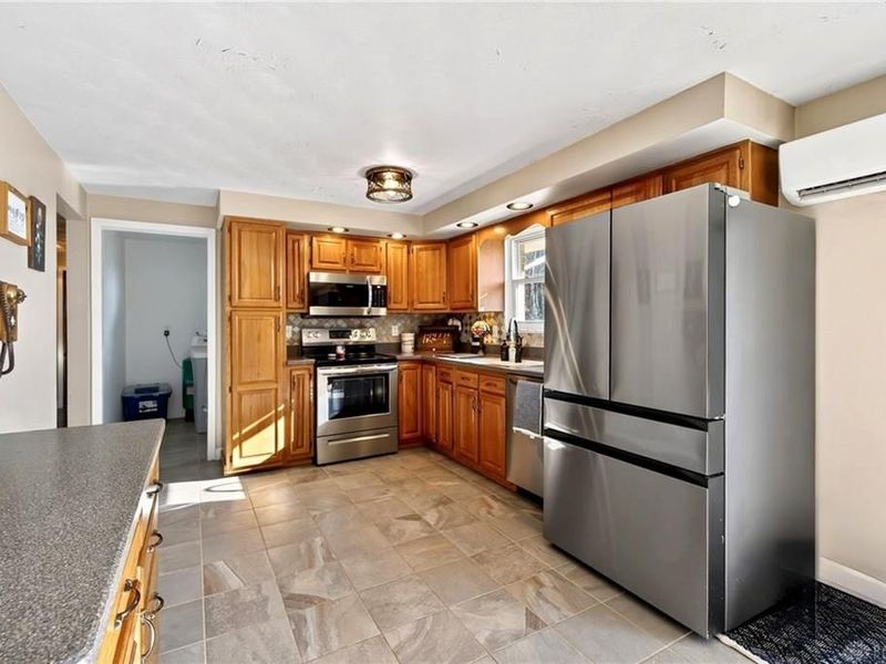 1310 W Holtzmuller Road, West Manchester, OH 45345 Photo 10