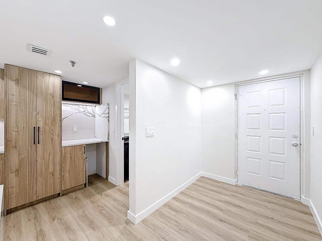 955 Egret Circle, Unit B-207, Delray Beach, FL 33444 Photo