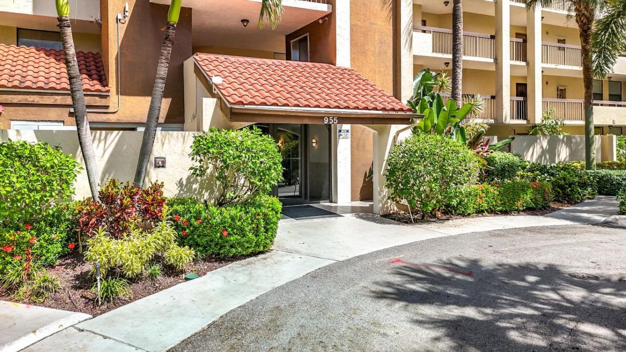 955 Egret Circle, Unit B-207, Delray Beach, FL 33444 Photo