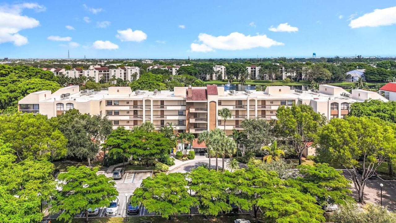 955 Egret Circle, Unit B-207, Delray Beach, FL 33444 Photo