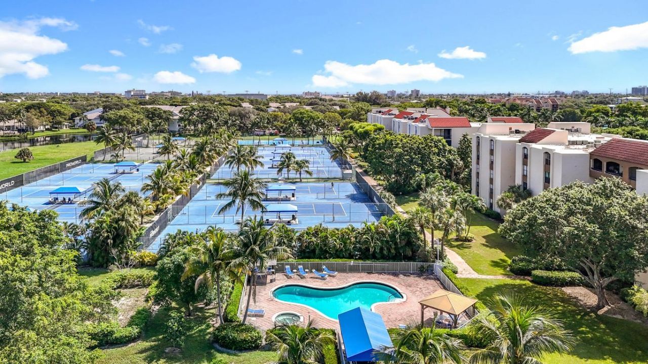 955 Egret Circle, Unit B-207, Delray Beach, FL 33444 Photo