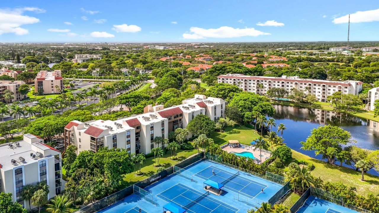 955 Egret Circle, Unit B-207, Delray Beach, FL 33444 Photo