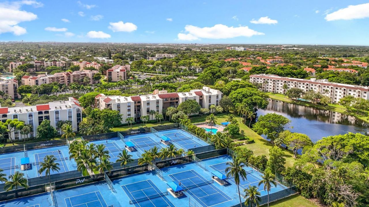 955 Egret Circle, Unit B-207, Delray Beach, FL 33444 Photo