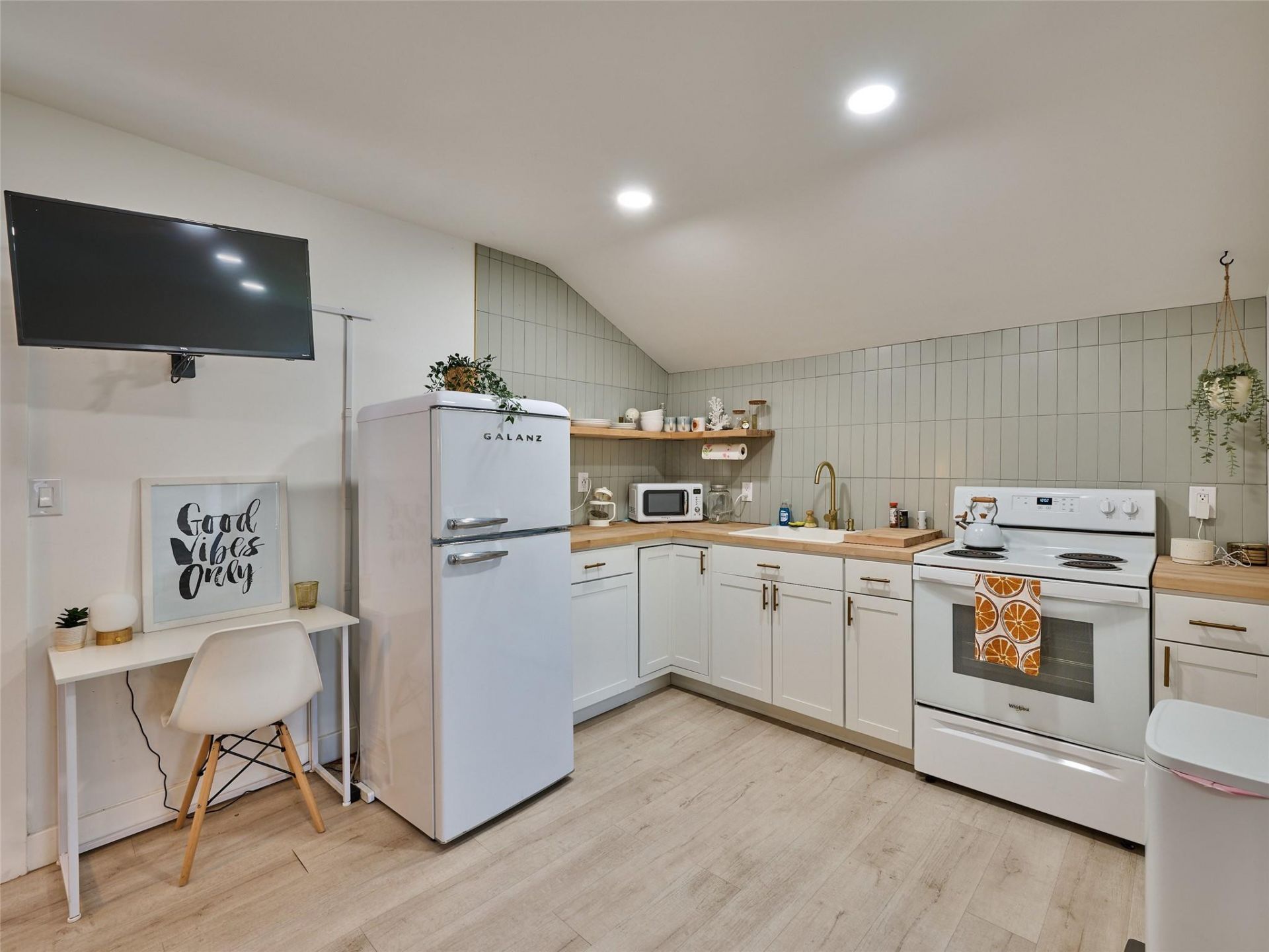 306 N J Street, Lake Worth Beach, FL 33460 Photo