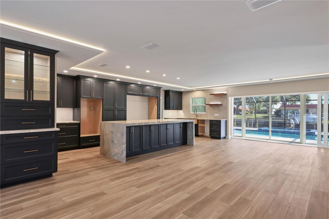 4119 Royal Palm Drive, Bradenton, FL 34210 Photo