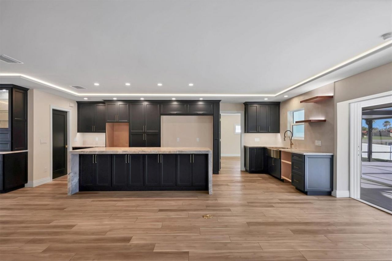 4119 Royal Palm Drive, Bradenton, FL 34210 Photo