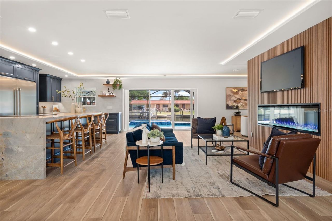 4119 Royal Palm Drive, Bradenton, FL 34210 Photo