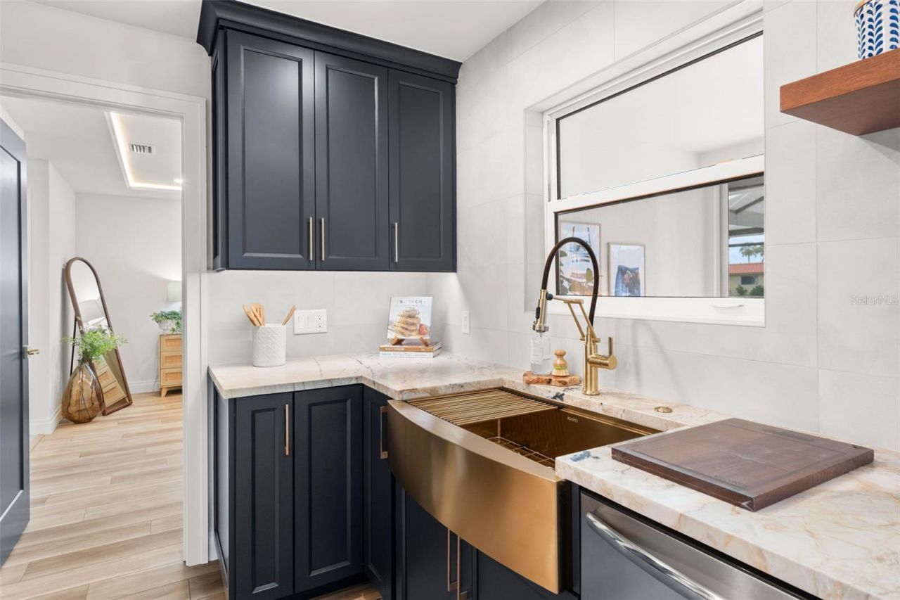 4119 Royal Palm Drive, Bradenton, FL 34210 Photo