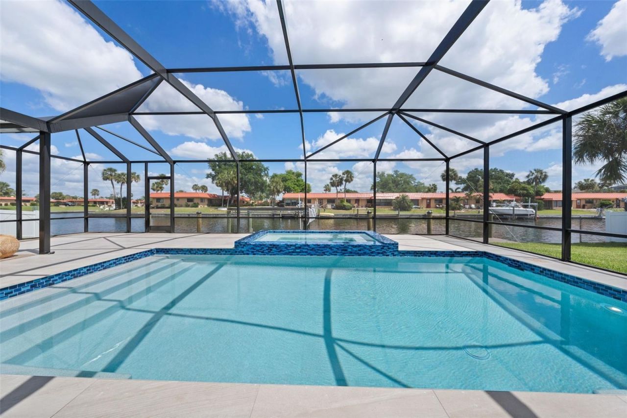 4119 Royal Palm Drive, Bradenton, FL 34210 Photo