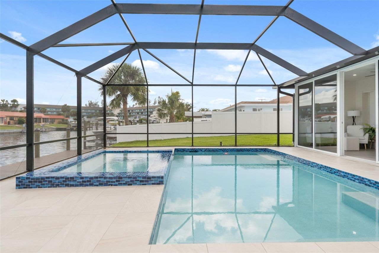 4119 Royal Palm Drive, Bradenton, FL 34210 Photo