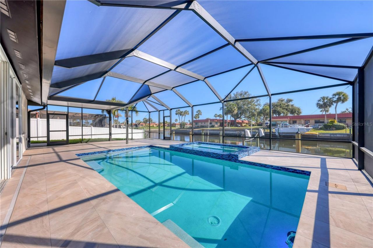 4119 Royal Palm Drive, Bradenton, FL 34210 Photo