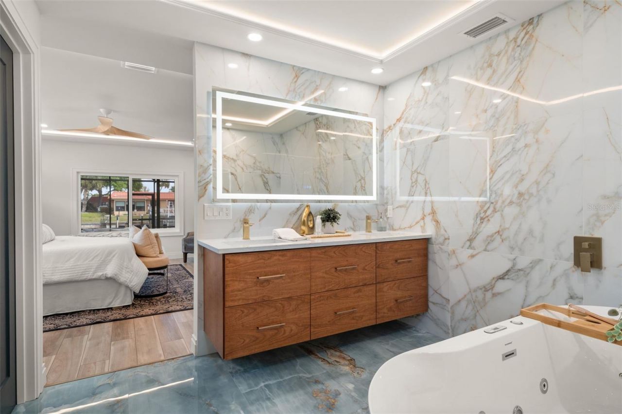 4119 Royal Palm Drive, Bradenton, FL 34210 Photo