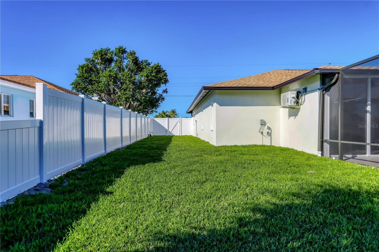 4119 Royal Palm Drive, Bradenton, FL 34210 Photo
