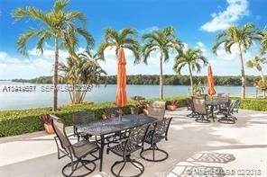 300 Bayview Dr, Unit 802, Sunny Isles Beach, FL 33160 Photo