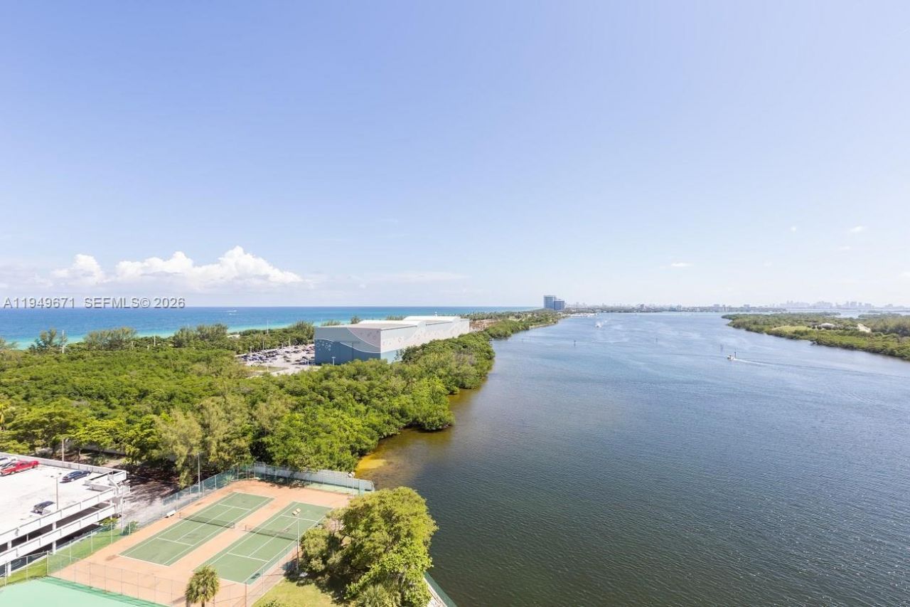 300 Bayview Dr, Unit 802, Sunny Isles Beach, FL 33160 Photo