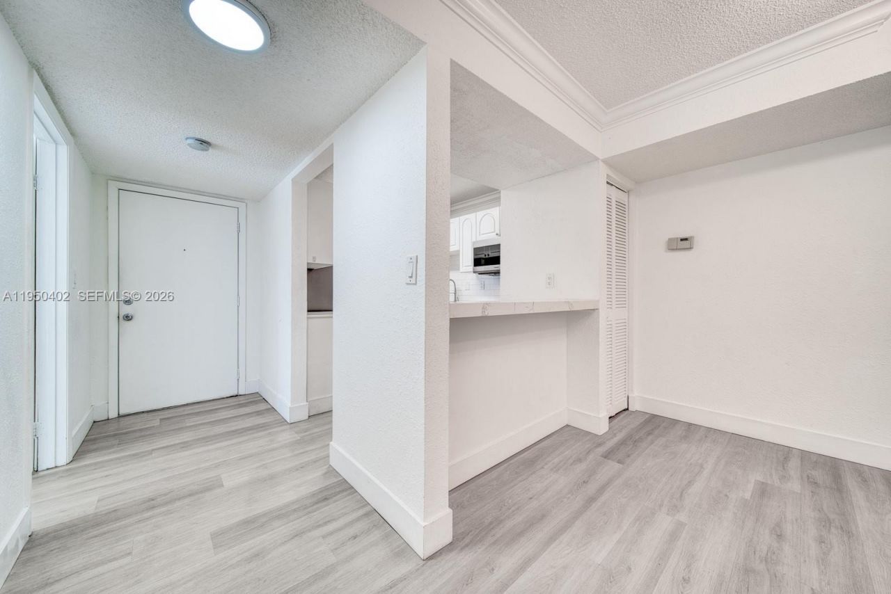 10795 SW 108th Ave, Unit 304, Miami, FL 33176 Photo