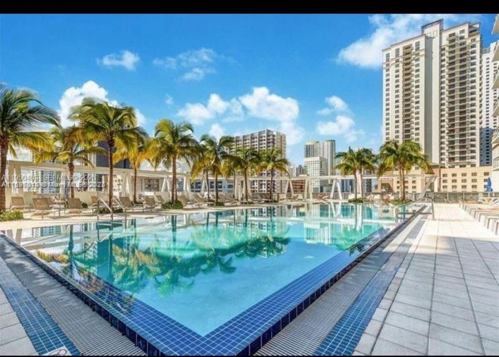 1111 SW 1st Ave, Unit 2717-N, Miami, FL 33130 Photo
