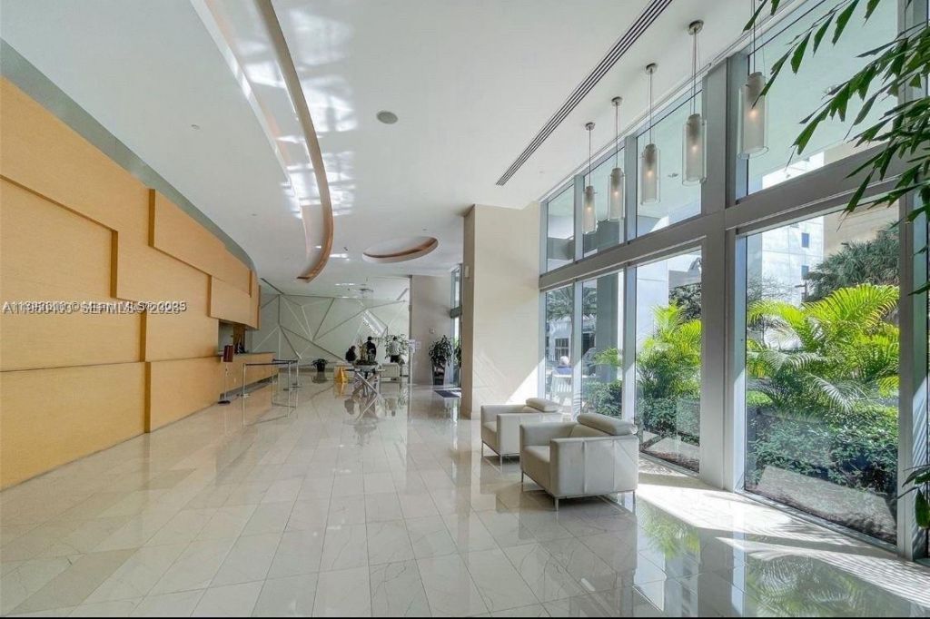 1111 SW 1st Ave, Unit 2717-N, Miami, FL 33130 Photo