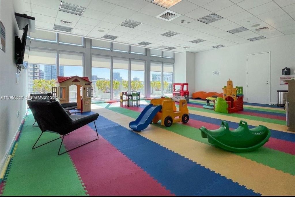 1111 SW 1st Ave, Unit 2717-N, Miami, FL 33130 Photo