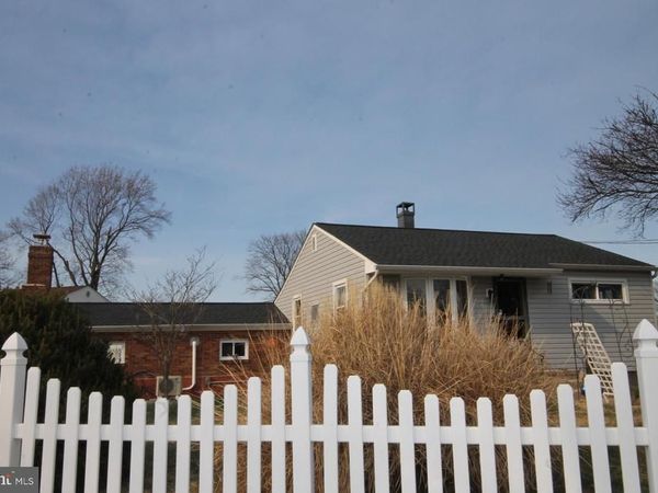 102 FERNGLEN AVENUE, GLEN BURNIE, MD 21061