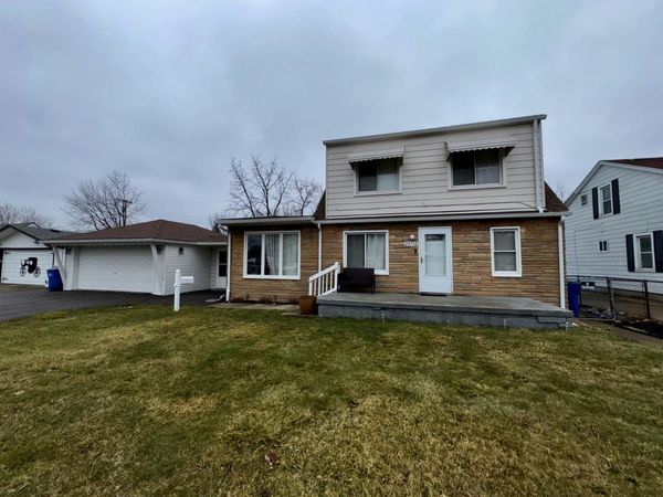 23752 Stewart Avenue, Warren, MI 48089