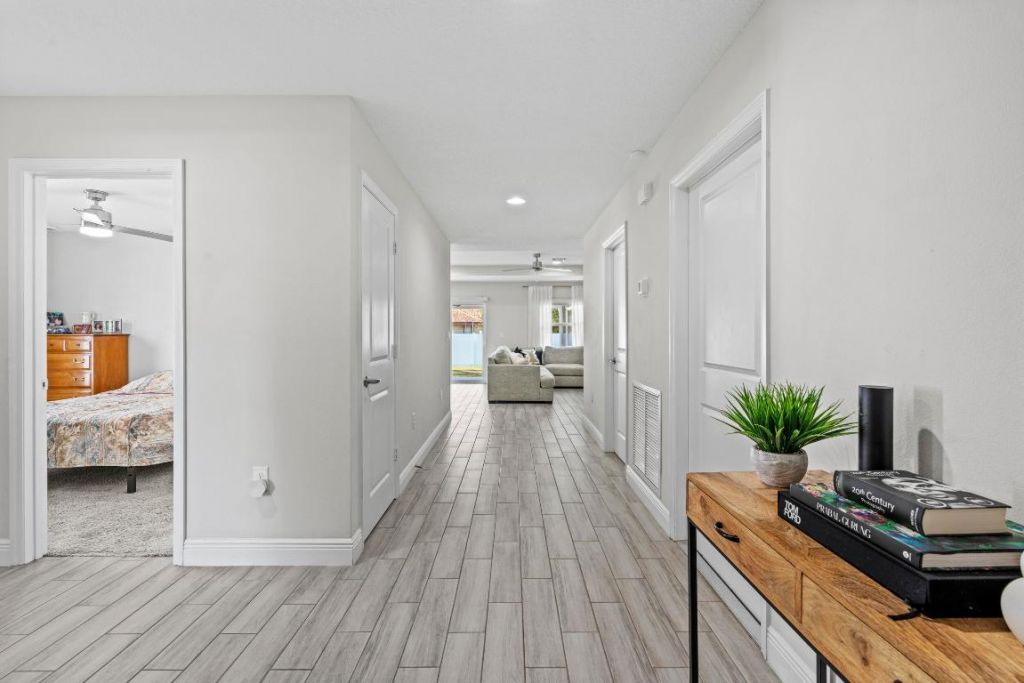 643 SW Curry Street, Port Saint Lucie, FL 34983 Photo