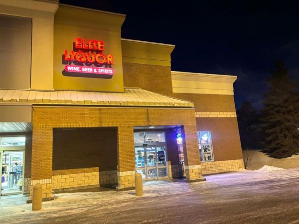 8472 Tamarack Bay, Woodbury, MN 55125