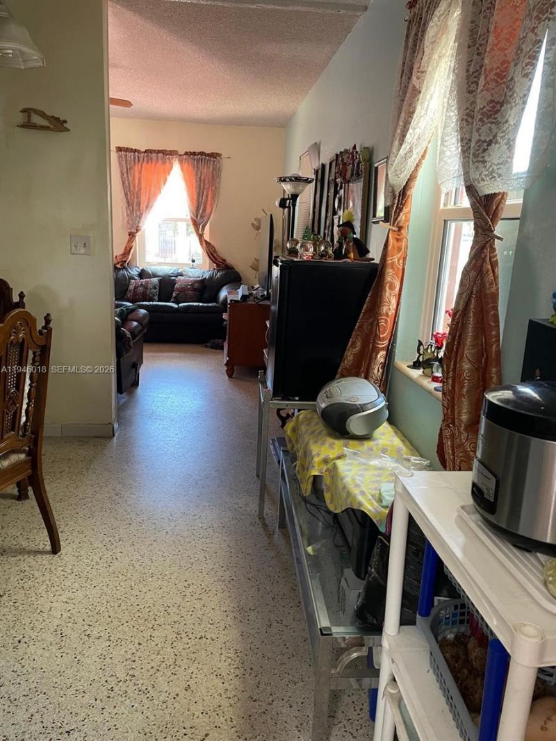 1085 NW 26th St, Miami, FL 33127 Photo