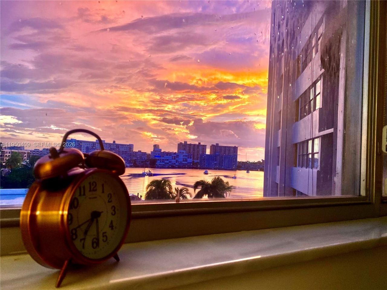 100 Golden Isles Drive, Unit 515, Hallandale Beach, FL 33009 Photo