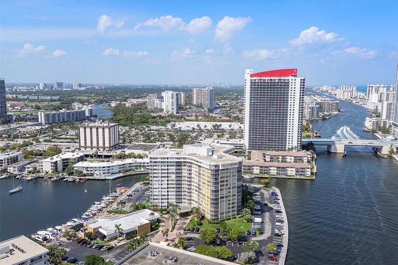 100 Golden Isles Drive, Unit 515, Hallandale Beach, FL 33009 Photo