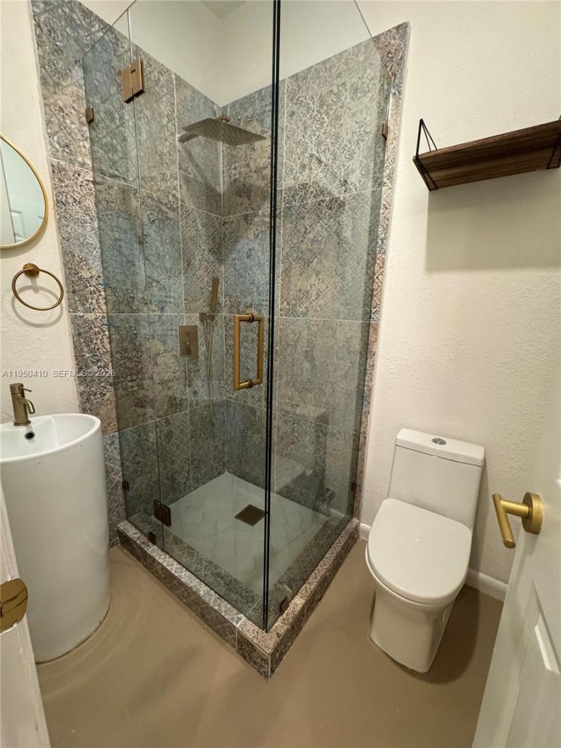 340 NW 138th St, North Miami, FL 33168 Photo